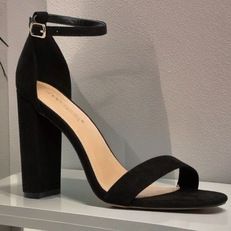 Women Elegant Shoe 10